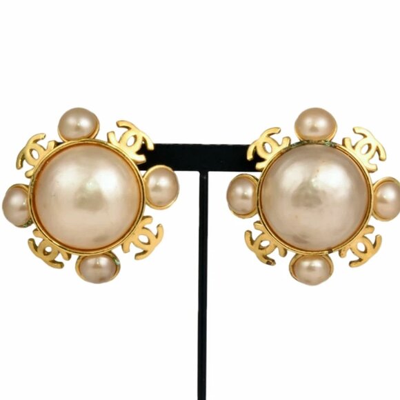CHANEL CC Logos Pearl Cross Clip-On Earrings Gold Tone 25 Auth - Picture 1 of 7
